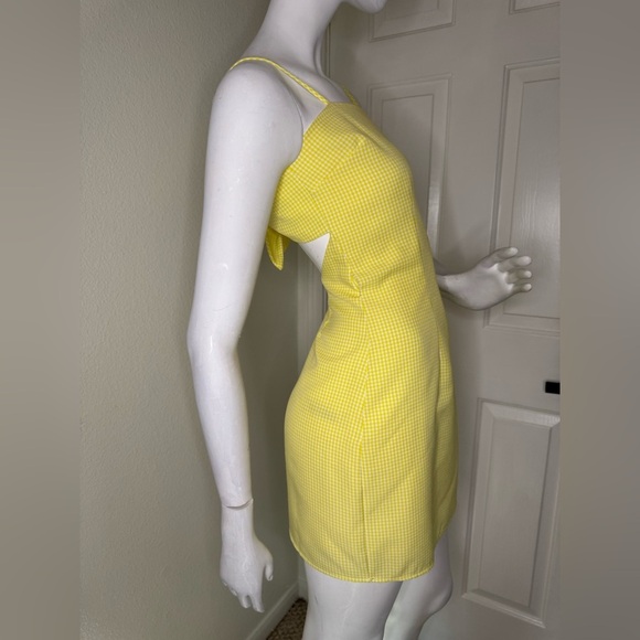 Yellow Bow-Back Dress - Picture 8 of 13